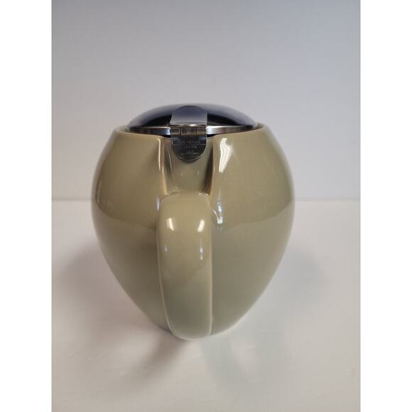 Bee House Tea Pot Green Ceramic Metal Japan Removable Infuser Strainer EUC - Picture 8 of 9